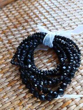 B980 Black Multi-Strand Faceted Beaded Stretch Bracelet 8pc Set